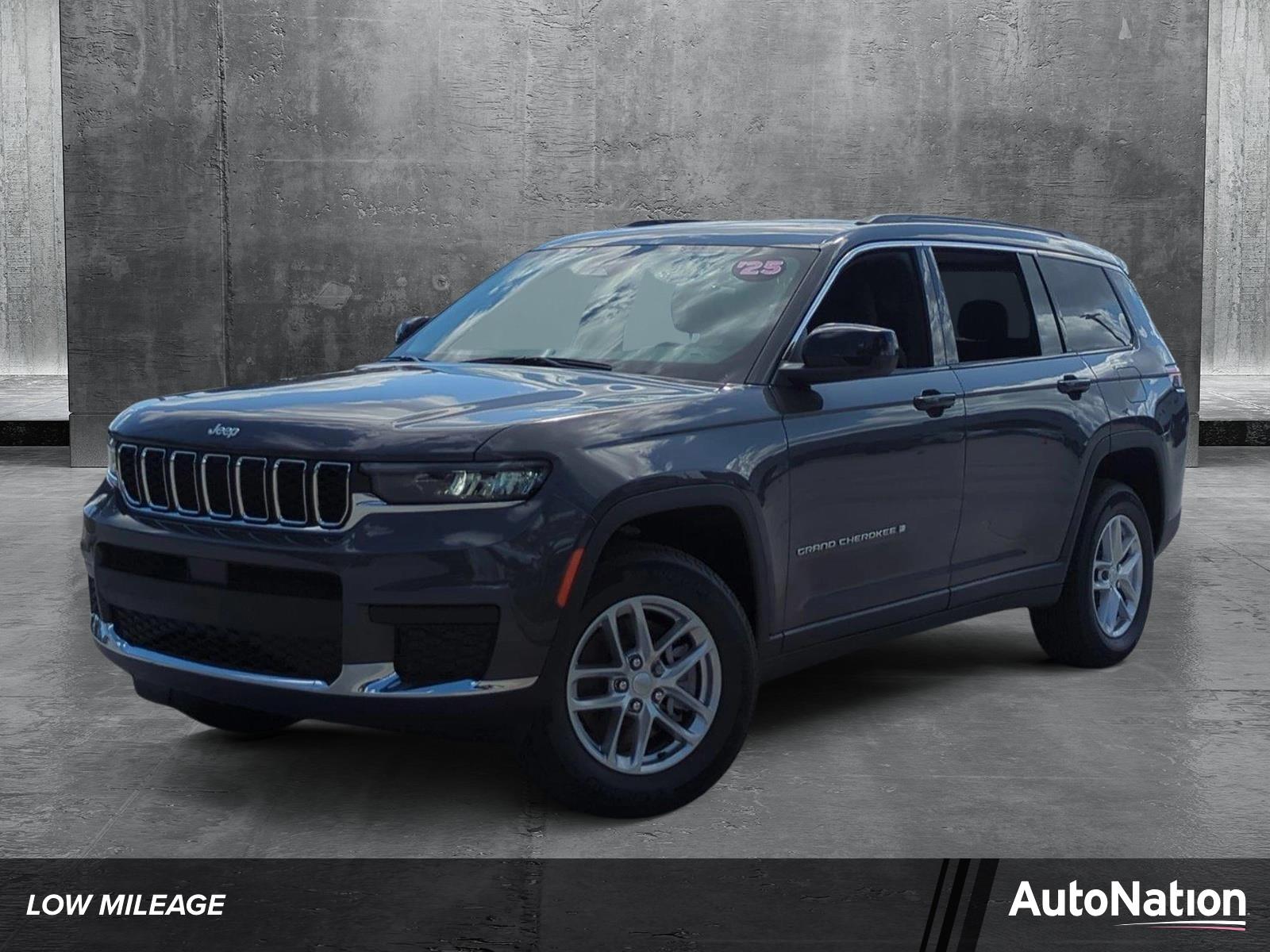 2025 Jeep Grand Cherokee L Vehicle Photo in Pembroke Pines, FL 33027