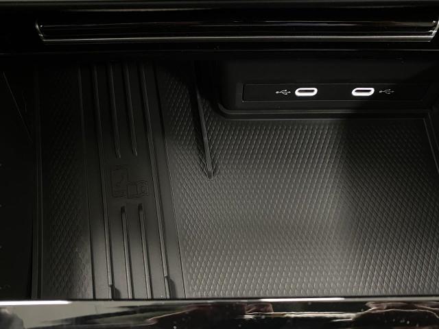 2025 Volkswagen Atlas Vehicle Photo in Appleton, WI 54913