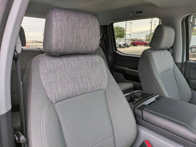 2023 Ford F-150 Lightning Vehicle Photo in SELMA, TX 78154-1460