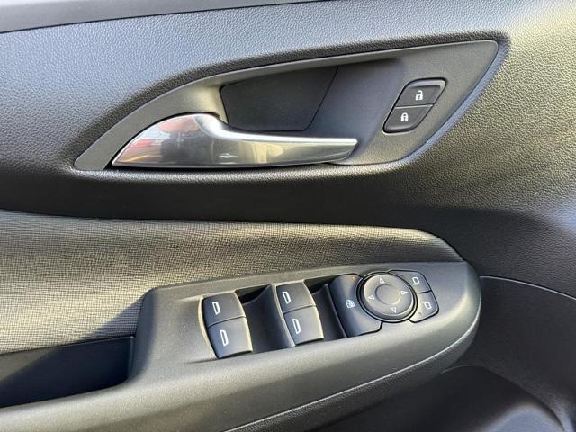 2025 Buick Envista Vehicle Photo in COLUMBIA, MO 65203-3903