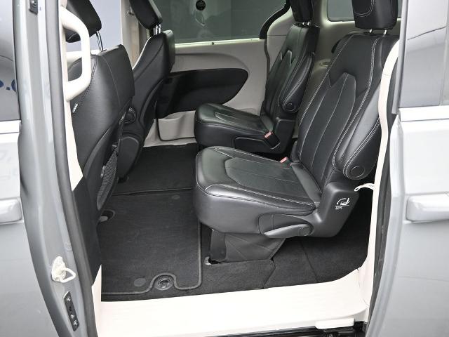 2022 Chrysler Pacifica Vehicle Photo in Cedar Rapids, IA 52402