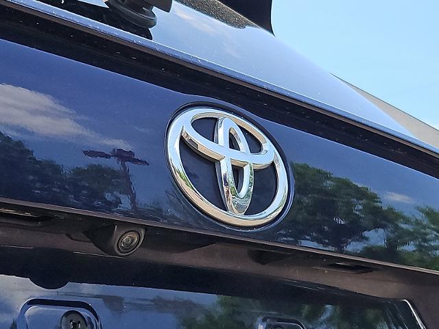 2021 Toyota RAV4 Vehicle Photo in TREVOSE, PA 19053-4984