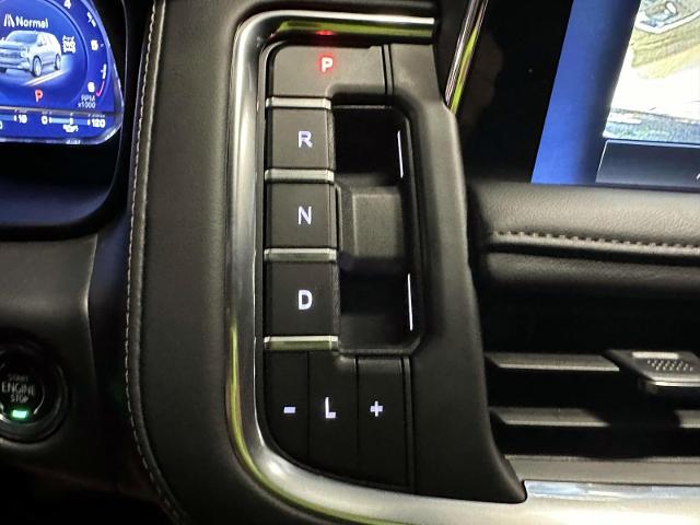 2023 Chevrolet Suburban Vehicle Photo in Roslyn, NY 11576
