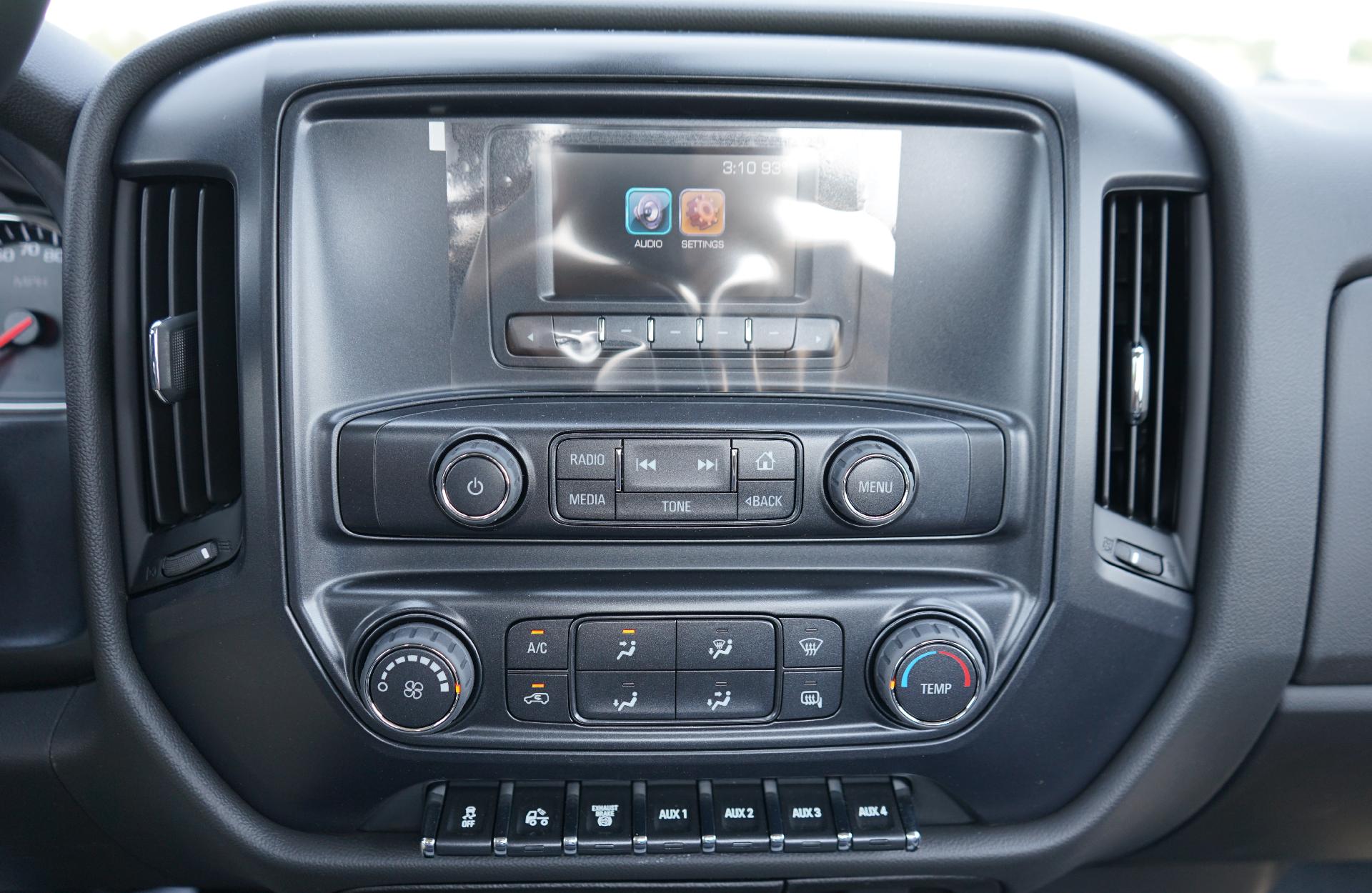 2024 Chevrolet Silverado 5500 HD Vehicle Photo in SMYRNA, DE 19977-2874