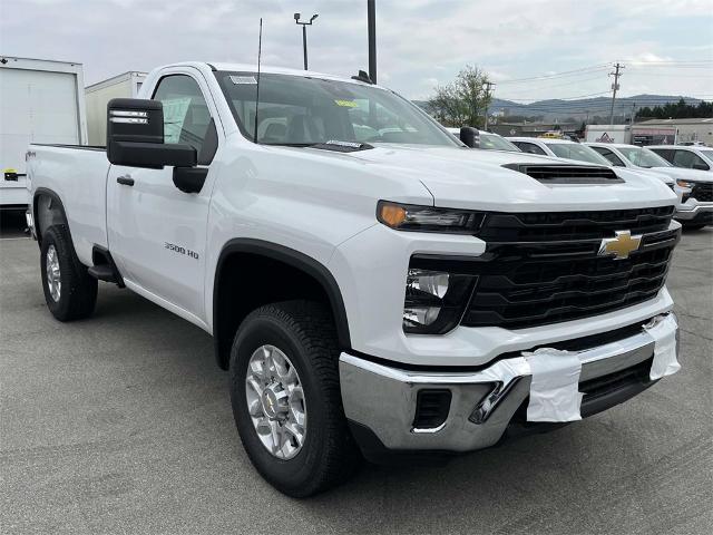 2024 Chevrolet Silverado 3500 HD Vehicle Photo in ALCOA, TN 37701-3235