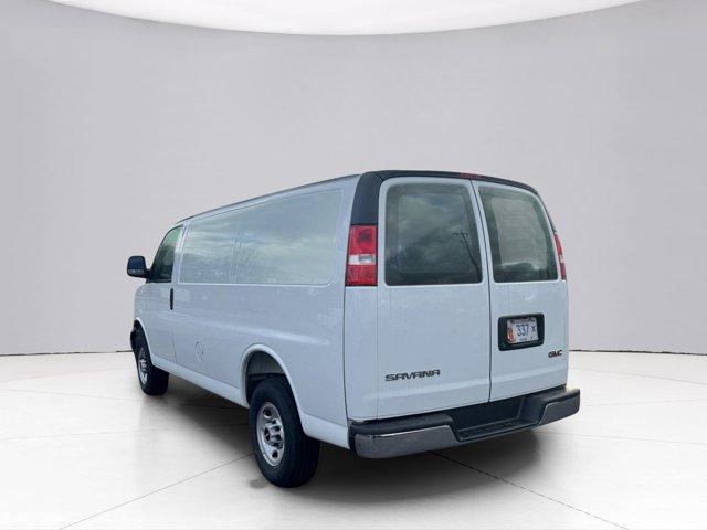 2025 GMC Savana Cargo 2500 Vehicle Photo in LEOMINSTER, MA 01453-2952