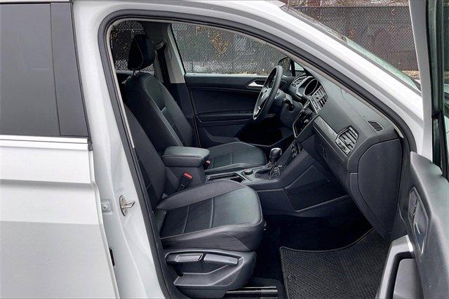 2021 Volkswagen Tiguan Vehicle Photo in INDEPENDENCE, MO 64055-1314