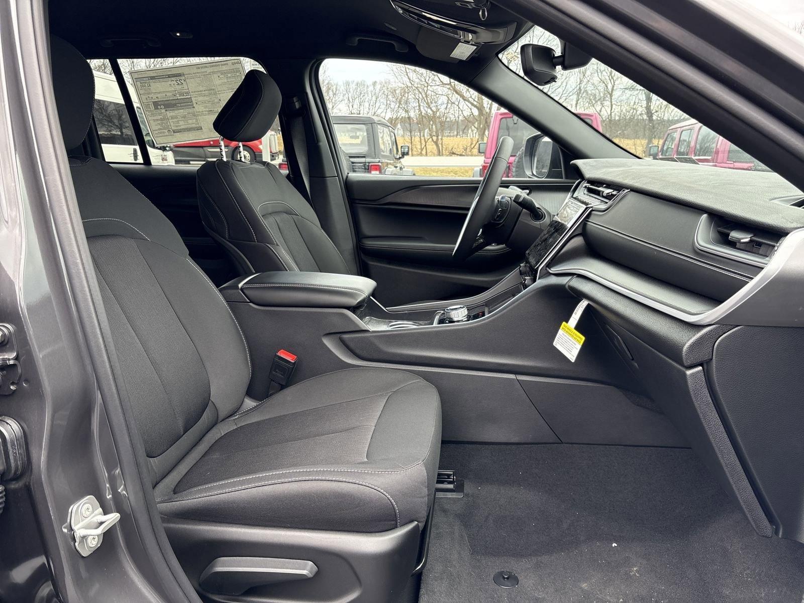 2025 Jeep Grand Cherokee Vehicle Photo in Mechanicsburg, PA 17050-1707