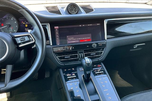 2022 Porsche Macan Vehicle Photo in Tulsa, OK 74145