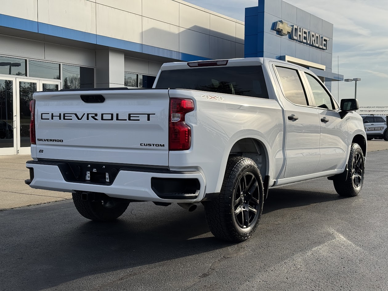 2024 Chevrolet Silverado 1500 Vehicle Photo in BOONVILLE, IN 47601-9633