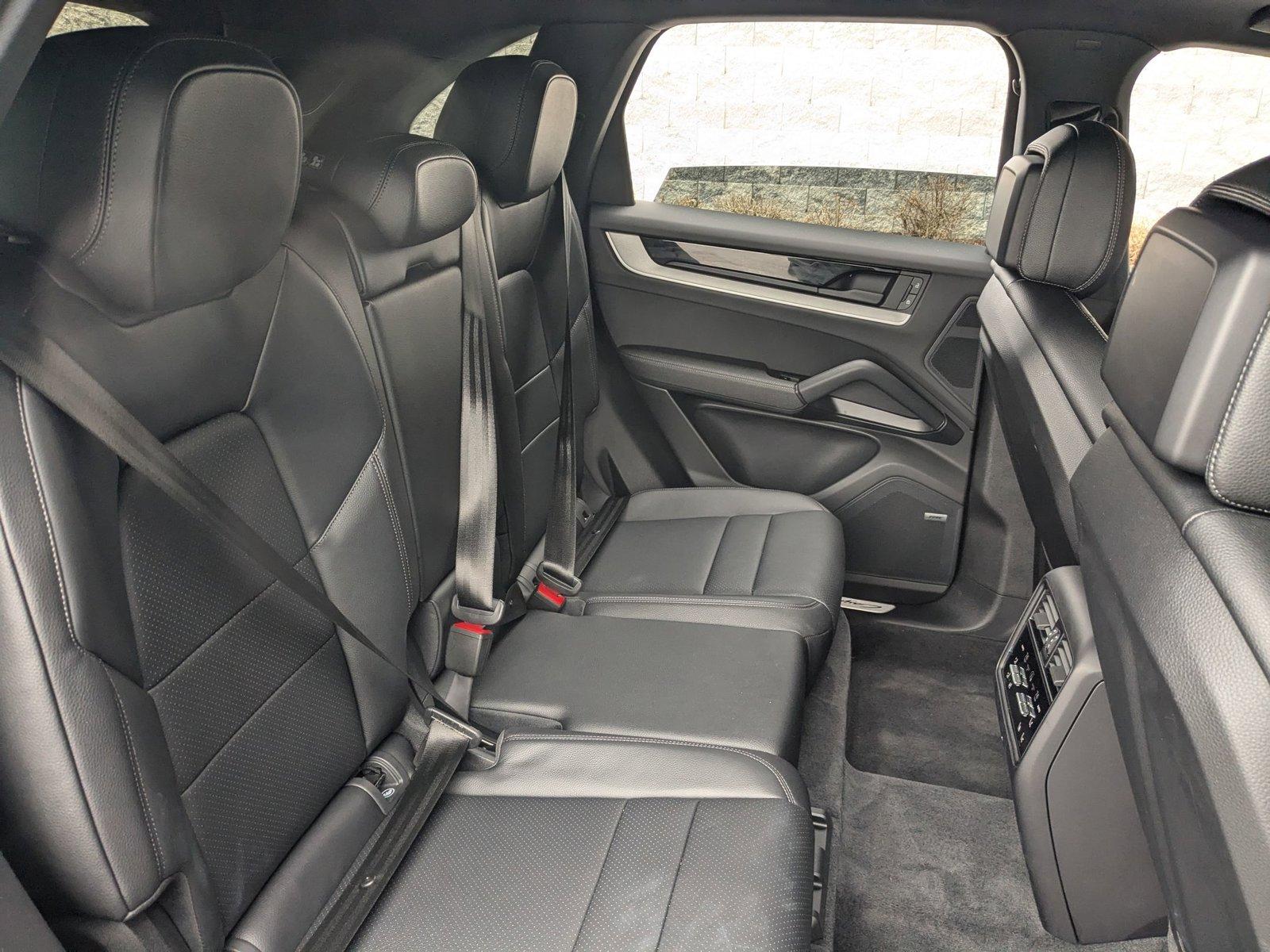 2024 Porsche Cayenne Vehicle Photo in Towson, MD 21204