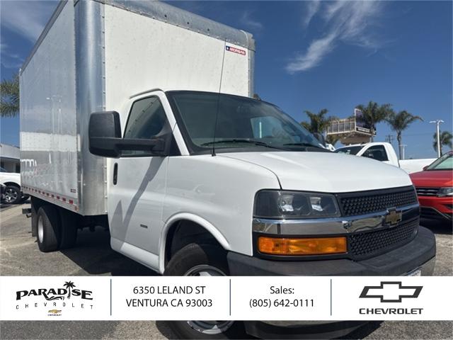 2021 Chevrolet Express Cutaway 3500 Vehicle Photo in VENTURA, CA 93003-8585