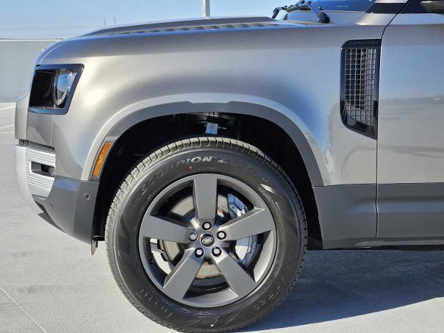 2025 Defender Vehicle Photo in AUSTIN, TX 78717