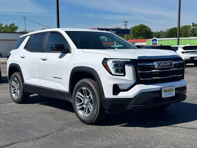 2025 GMC Terrain Vehicle Photo in COLUMBIA, MO 65203-3903