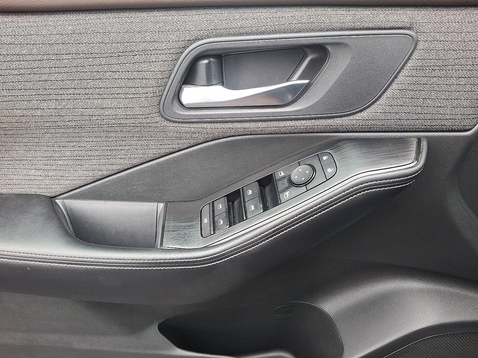 2022 Nissan Rogue Vehicle Photo in Harrisburg, PA 17111-1033