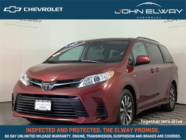 2018 Toyota Sienna Vehicle Photo in ENGLEWOOD, CO 80113-6708