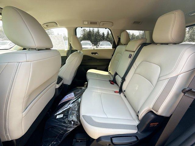 2025 Nissan Pathfinder Vehicle Photo in Flemington, NJ 08822