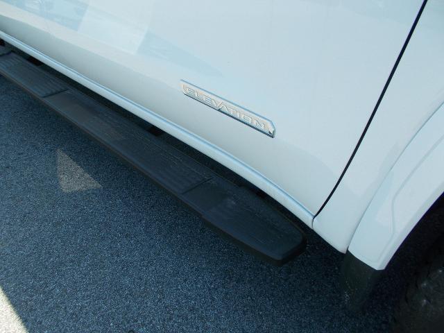 2025 GMC Sierra 1500 Vehicle Photo in LOWELL, MA 01852-4336
