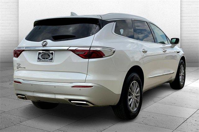 2024 Buick Enclave Vehicle Photo in TOPEKA, KS 66609-0000