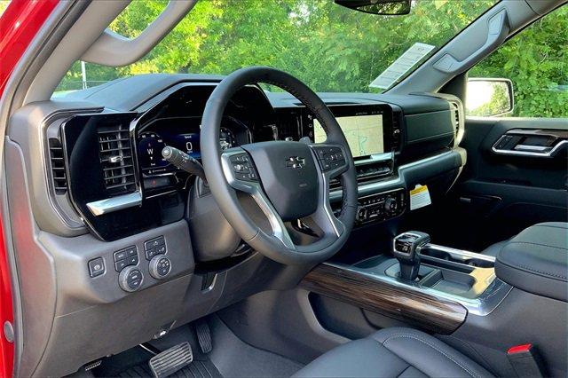 2025 Chevrolet Silverado 1500 Vehicle Photo in KANSAS CITY, MO 64114-4502