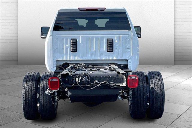 2025 Chevrolet Silverado 3500 HD Chassis Cab Vehicle Photo in INDEPENDENCE, MO 64055-1314