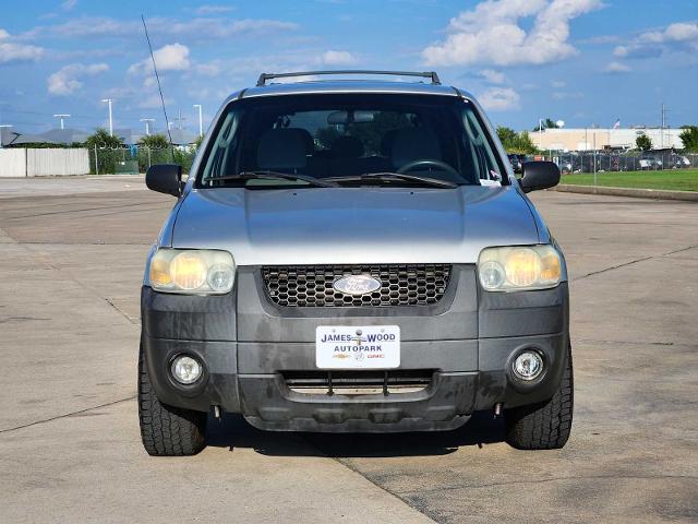 2005 Ford Escape Vehicle Photo in DENTON, TX 76210-9321