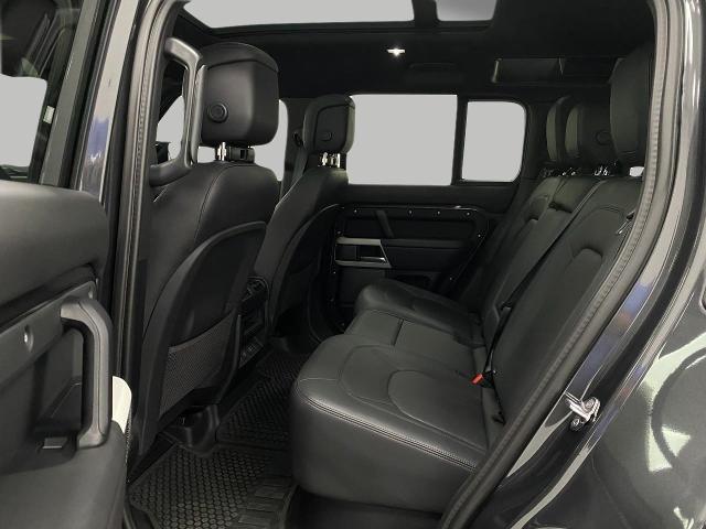 2024 Defender Vehicle Photo in Appleton, WI 54913
