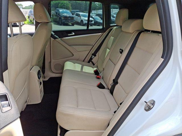 2016 Volkswagen Tiguan Vehicle Photo in WATERTOWN, CT 06795-3318