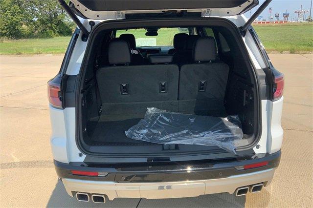 2024 GMC Acadia Vehicle Photo in TOPEKA, KS 66609-0000