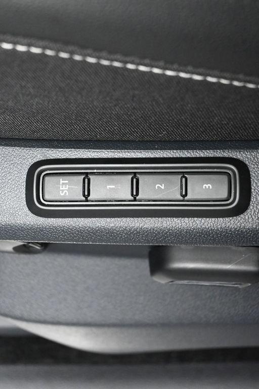 2024 Volkswagen Tiguan Vehicle Photo in Marion, IA 52302
