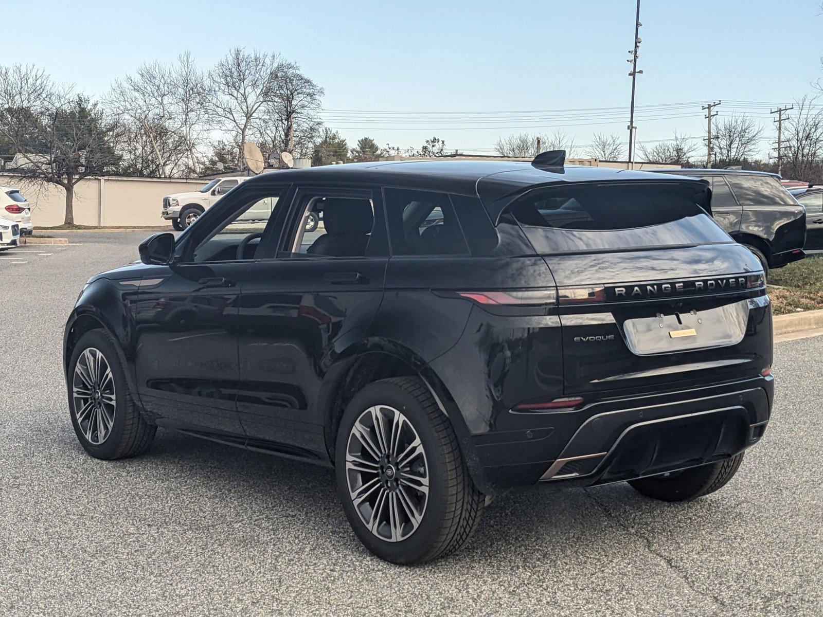 2024 Land Rover Range Rover Evoque Vehicle Photo in Cockeysville, MD 21030