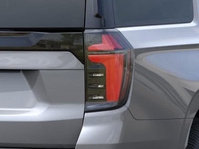 2025 Chevrolet Suburban Vehicle Photo in PITTSBURGH, PA 15226-1209
