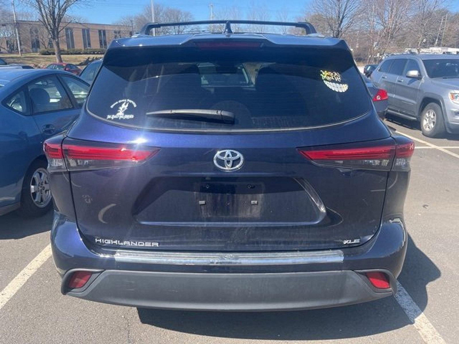 2023 Toyota Highlander Vehicle Photo in Trevose, PA 19053