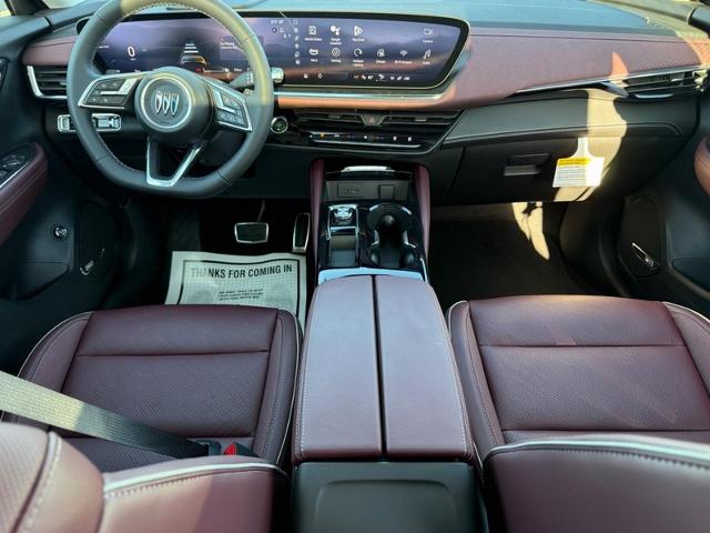 2025 Buick Envision Vehicle Photo in COLUMBIA, MO 65203-3903