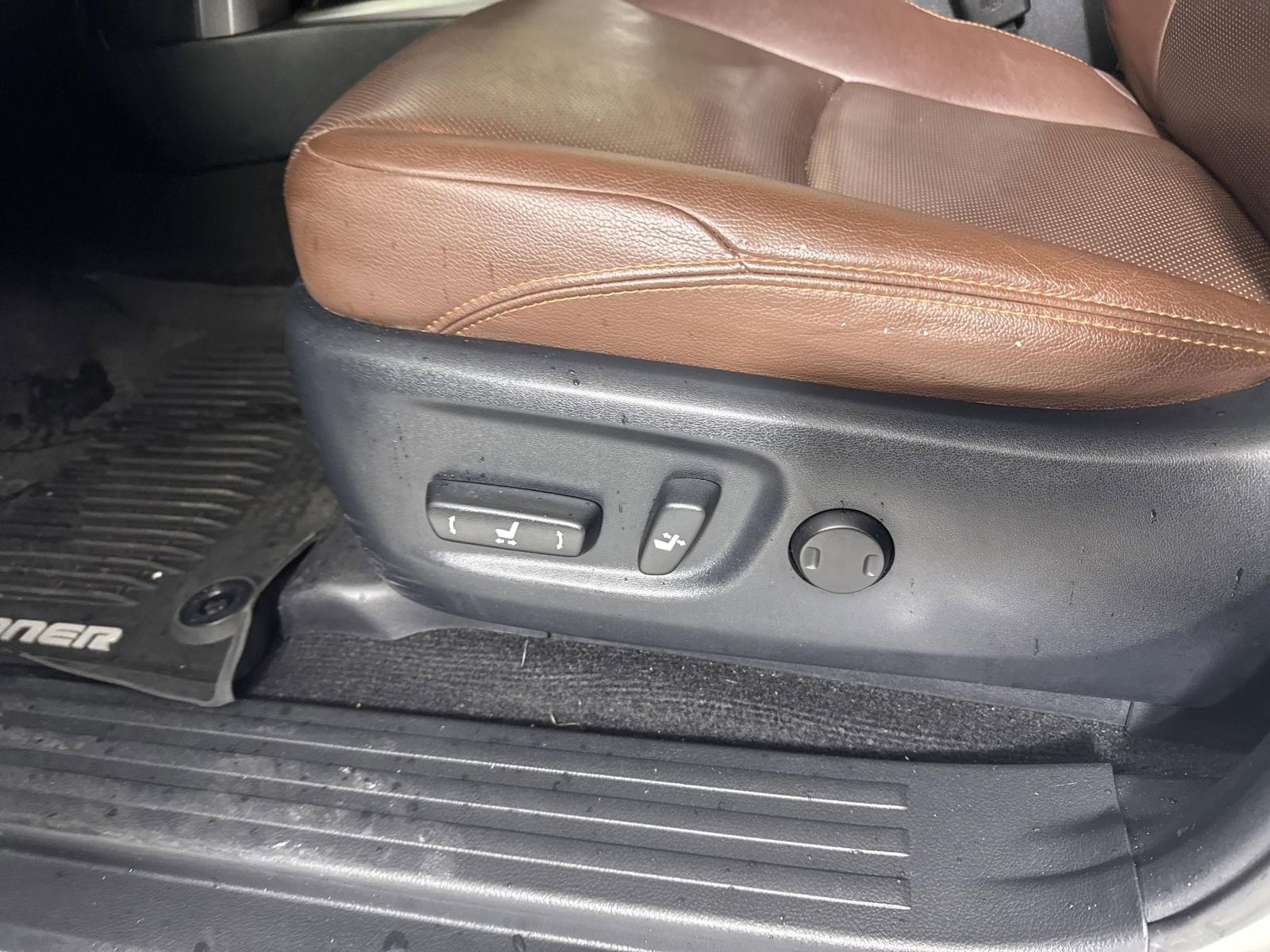 2020 Toyota 4Runner Vehicle Photo in GEORGETOWN, TX 78626-7508