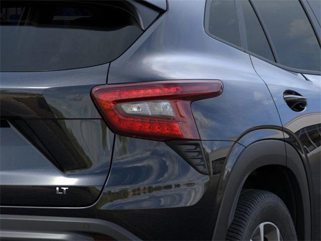 2025 Chevrolet Trax Vehicle Photo in ENGLEWOOD, CO 80113-6708