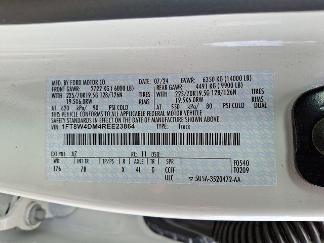 2024 Ford F-450 Vehicle Photo in DANBURY, CT 06810-5034