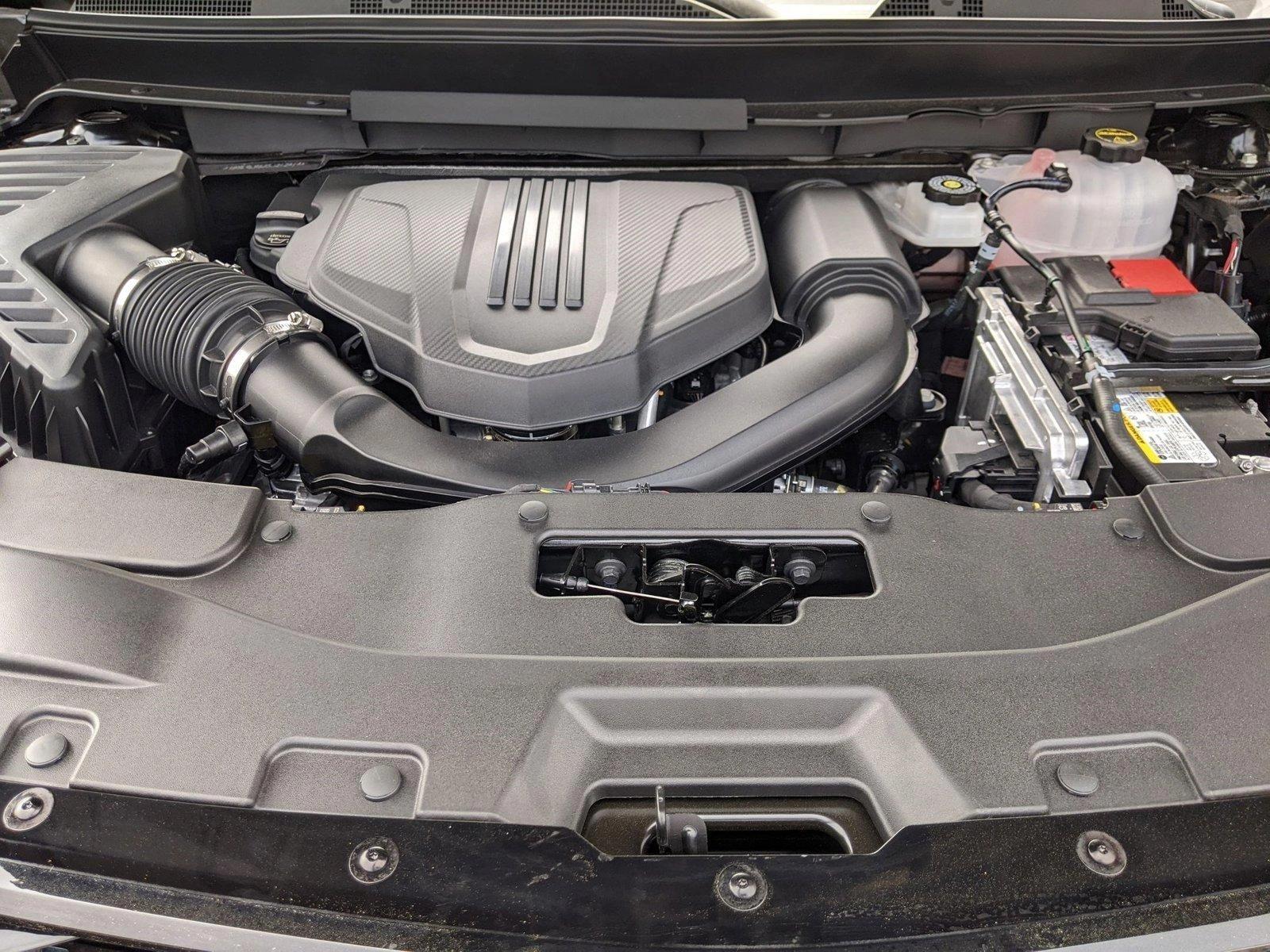 2025 Chevrolet Traverse Vehicle Photo in TIMONIUM, MD 21093-2300