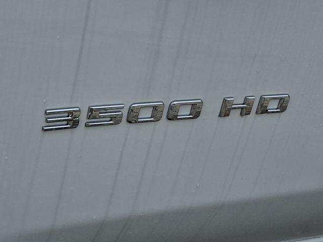 2024 Chevrolet Silverado 3500 HD Chassis Cab Vehicle Photo in PAWLING, NY 12564-3219
