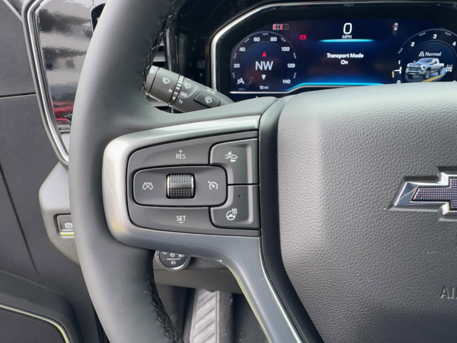 2025 Chevrolet Silverado 2500 HD Vehicle Photo in LOS ANGELES, CA 90007-3794