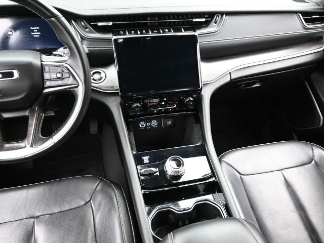 2021 Jeep Grand Cherokee L Vehicle Photo in Cedar Rapids, IA 52402