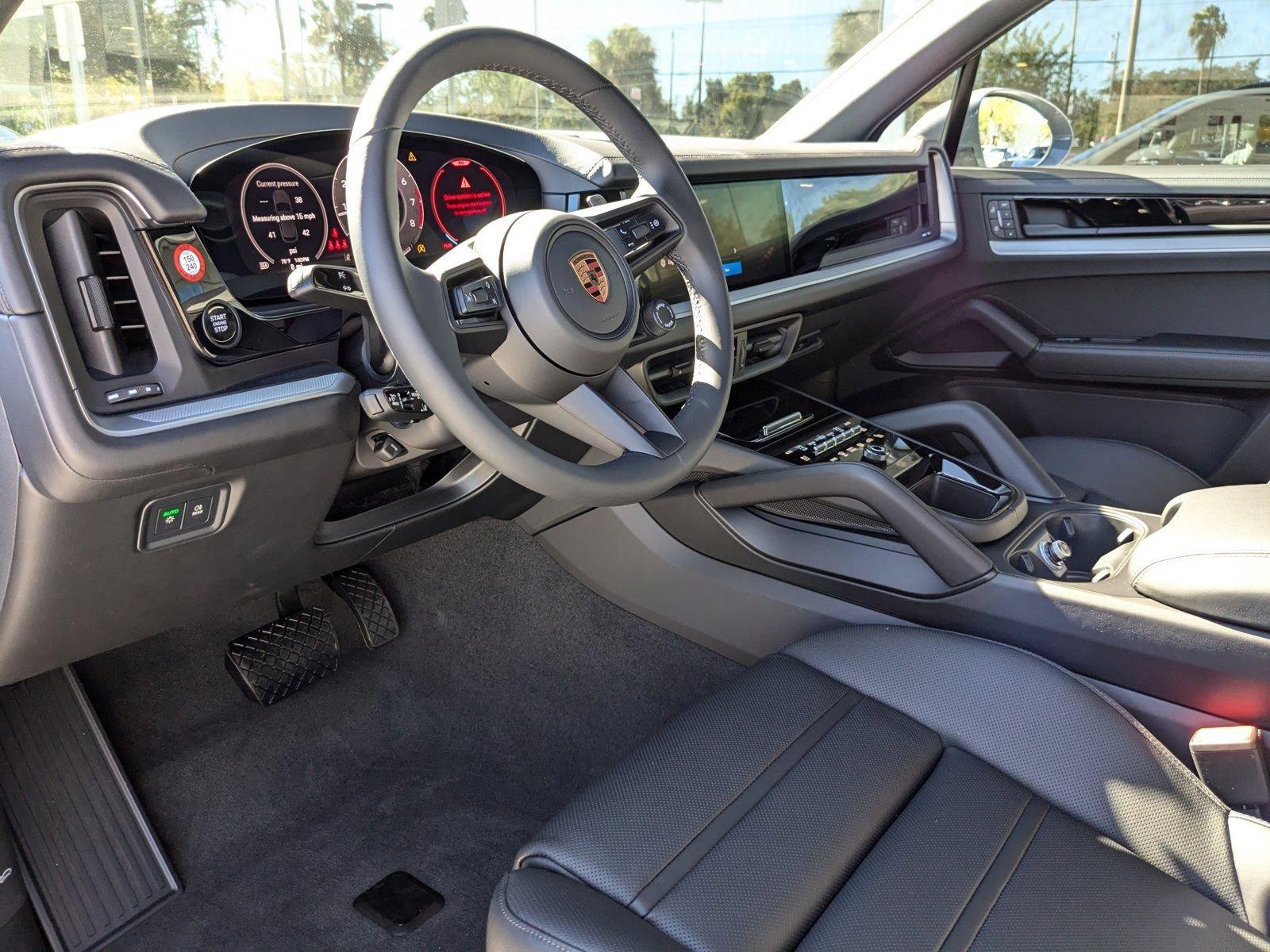 2025 Porsche Cayenne Vehicle Photo in Maitland, FL 32751