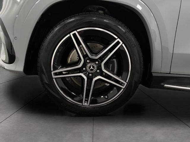 2025 Mercedes-Benz GLS Vehicle Photo in Appleton, WI 54913