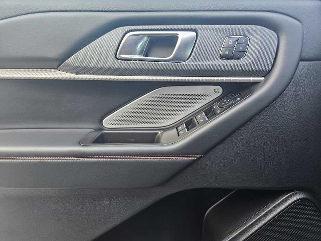 2025 Ford Explorer Vehicle Photo in FORT WORTH, TX 76132