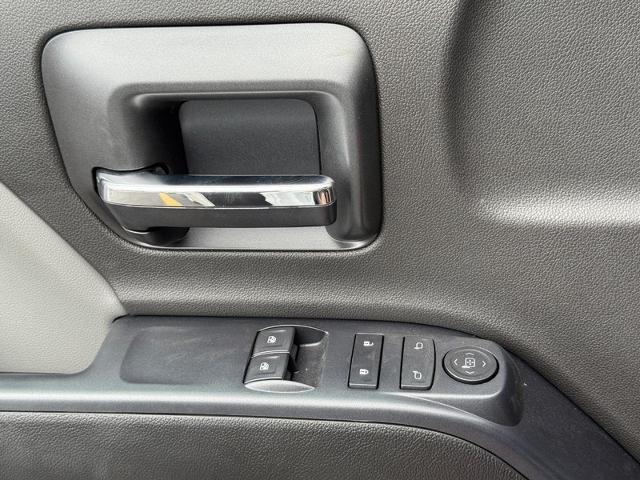2024 Chevrolet Silverado 5500 HD Vehicle Photo in COLUMBIA, MO 65203-3903
