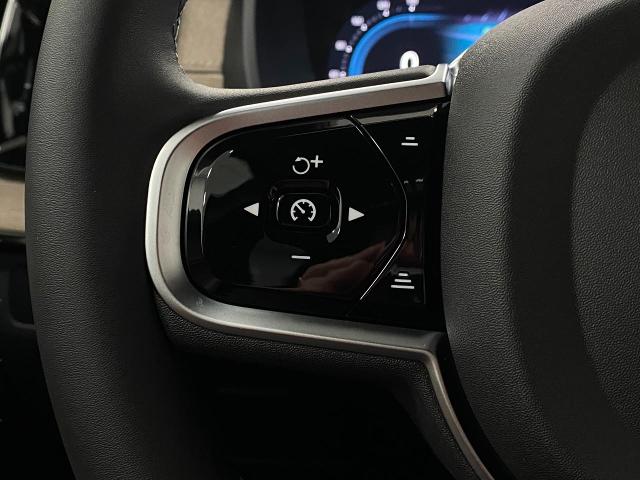 2025 Volvo XC90 Vehicle Photo in Appleton, WI 54913