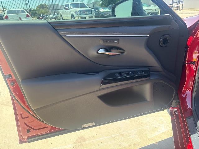 2025 Lexus ES 350 Vehicle Photo in San Antonio, TX 78230