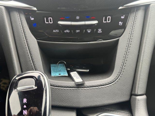 2025 Cadillac XT6 Vehicle Photo in LEOMINSTER, MA 01453-2952