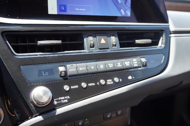 2024 Lexus ES 350 Vehicle Photo in Riverdale, UT 84405
