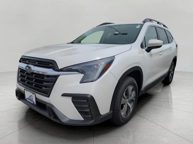 2025 Subaru Ascent Vehicle Photo in Green Bay, WI 54304